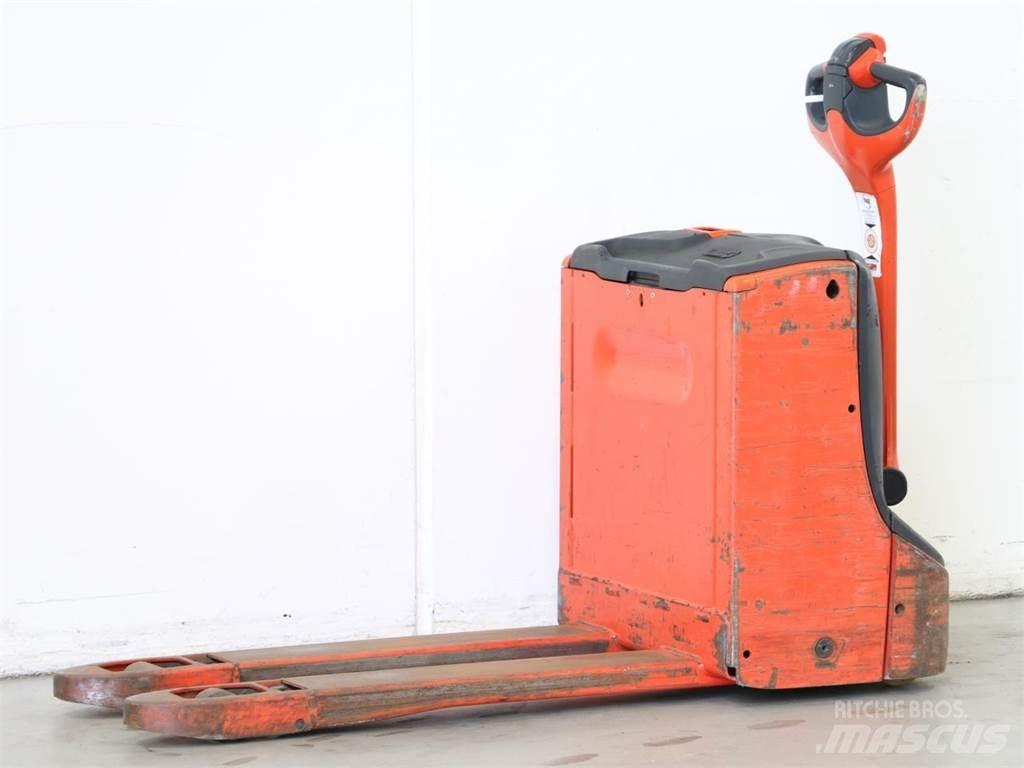 Linde T16/1152 Järelkäidavad virnastajad