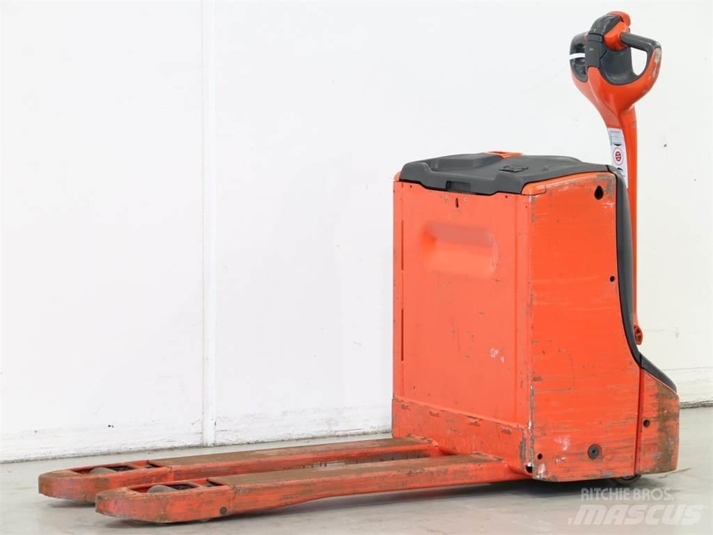 Linde T16/1152 Järelkäidavad virnastajad