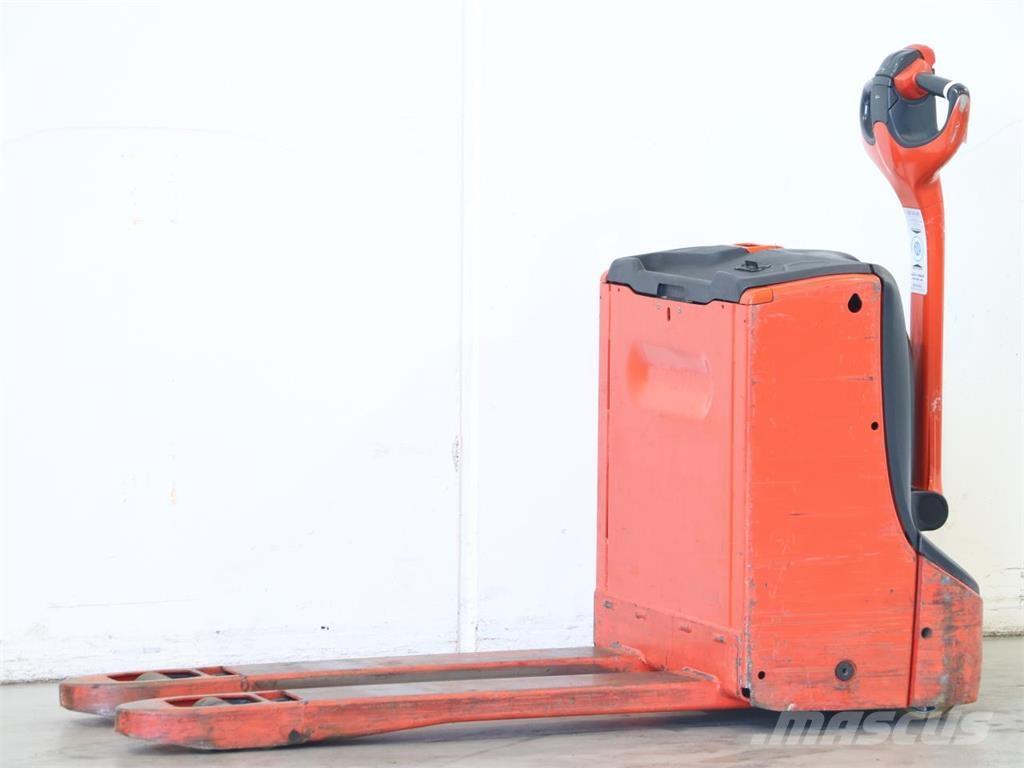 Linde T16/1152 Järelkäidavad virnastajad