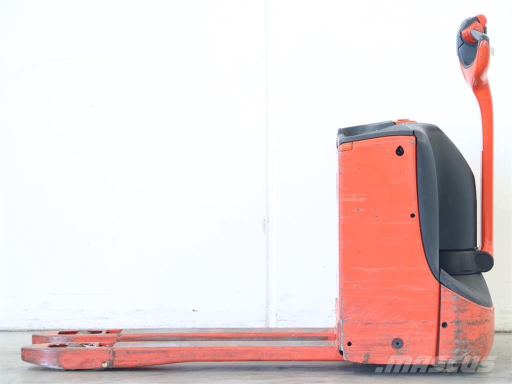 Linde T16/1152 Järelkäidavad virnastajad