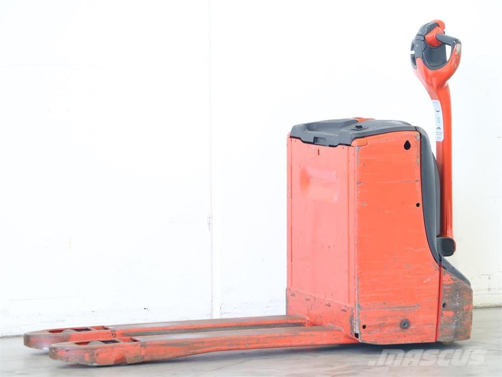 Linde T16/1152 Järelkäidavad virnastajad