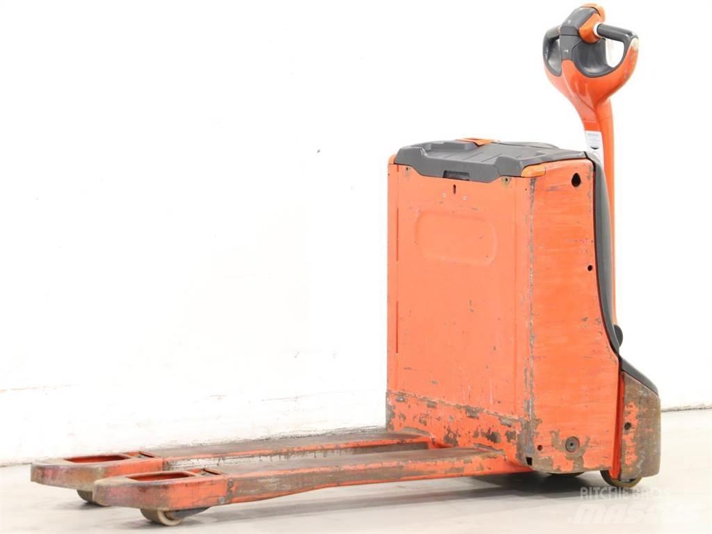 Linde T16/1152 Järelkäidavad virnastajad