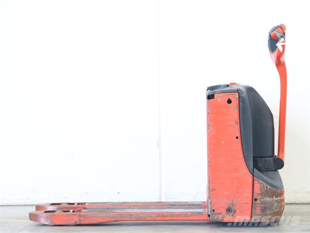 Linde T16/1152 Järelkäidavad virnastajad