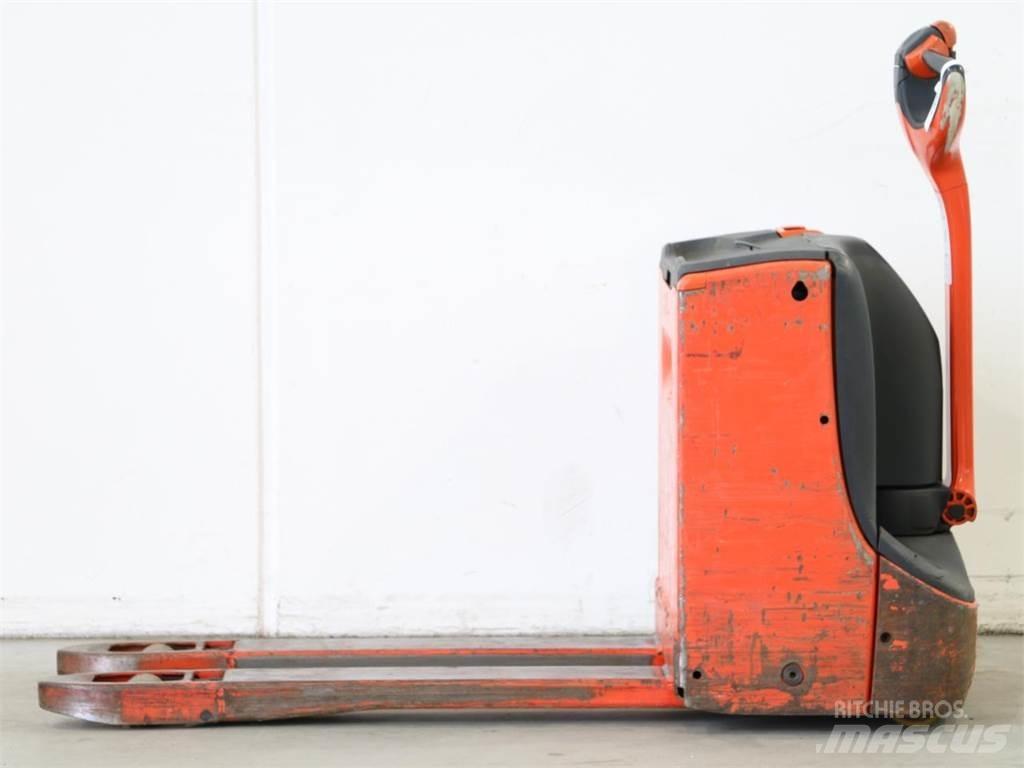 Linde T16/1152-00 Järelkäidavad virnastajad