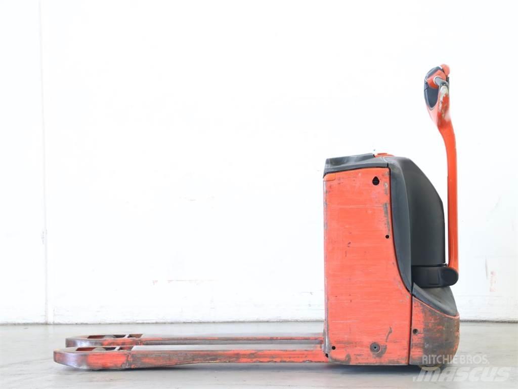Linde T16/1152-00 Järelkäidavad virnastajad