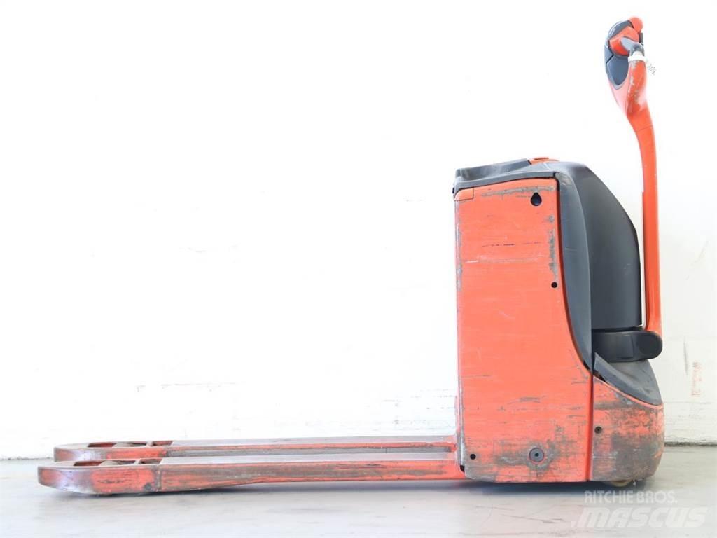 Linde T16/1152-00 Järelkäidavad virnastajad