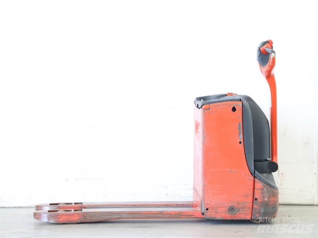 Linde T16/1152-00 Järelkäidavad virnastajad