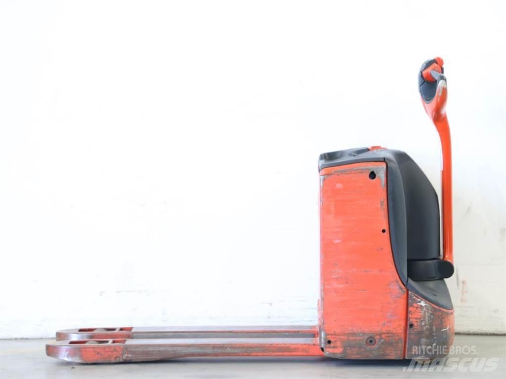 Linde T16/1152-00 Järelkäidavad virnastajad
