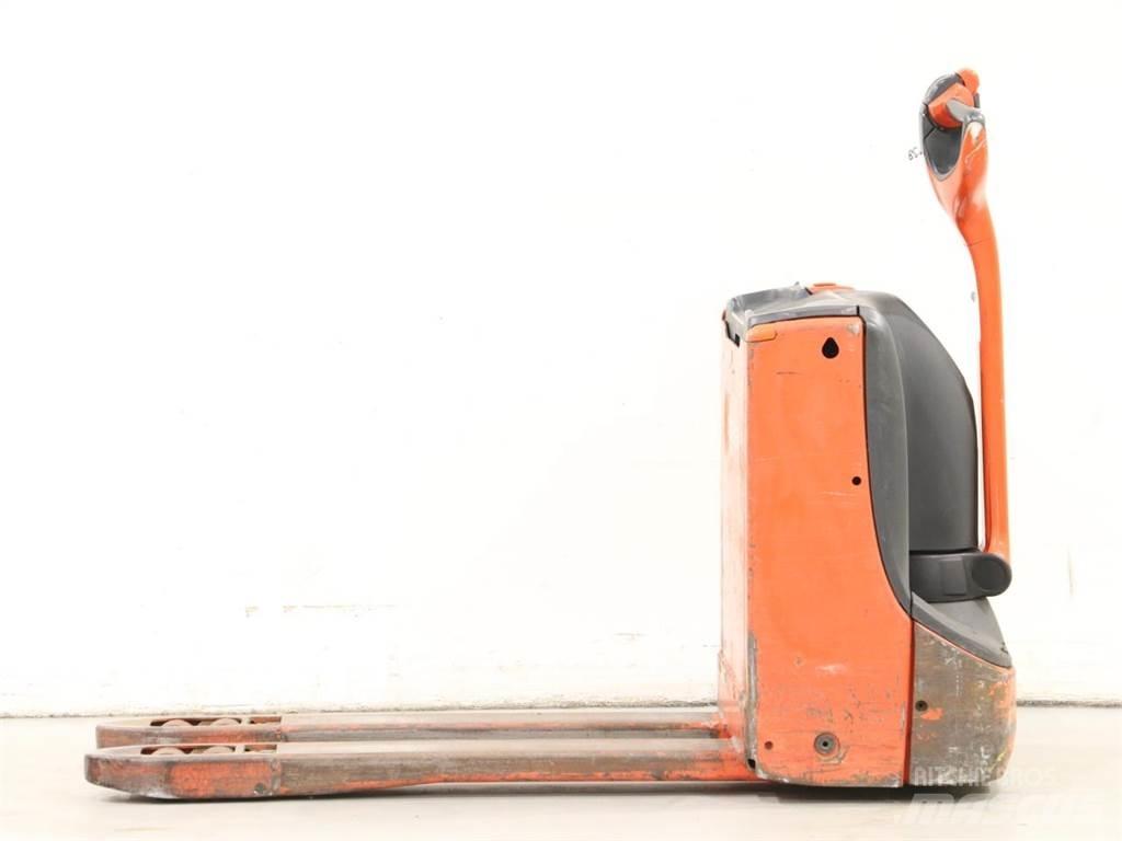 Linde T16/1152-00 Järelkäidavad virnastajad