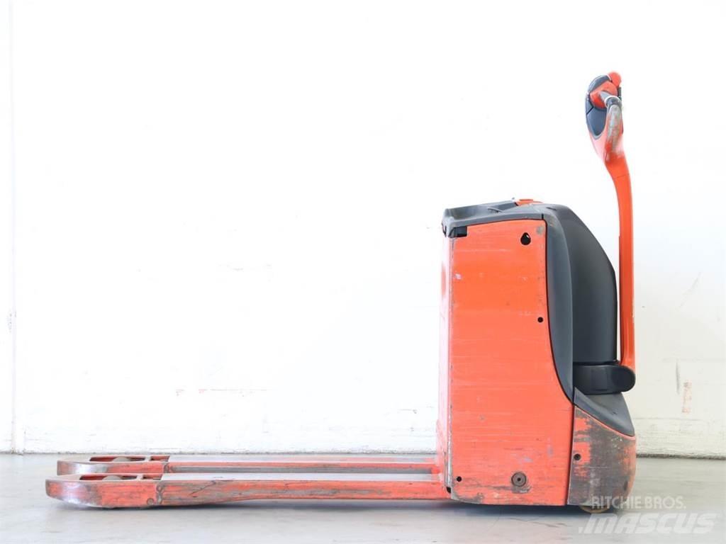 Linde T16/1152-00 Järelkäidavad virnastajad