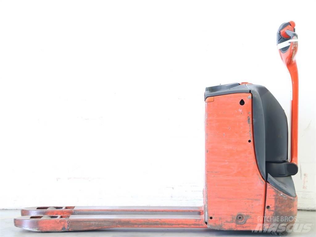 Linde T16/1152-00 Järelkäidavad virnastajad