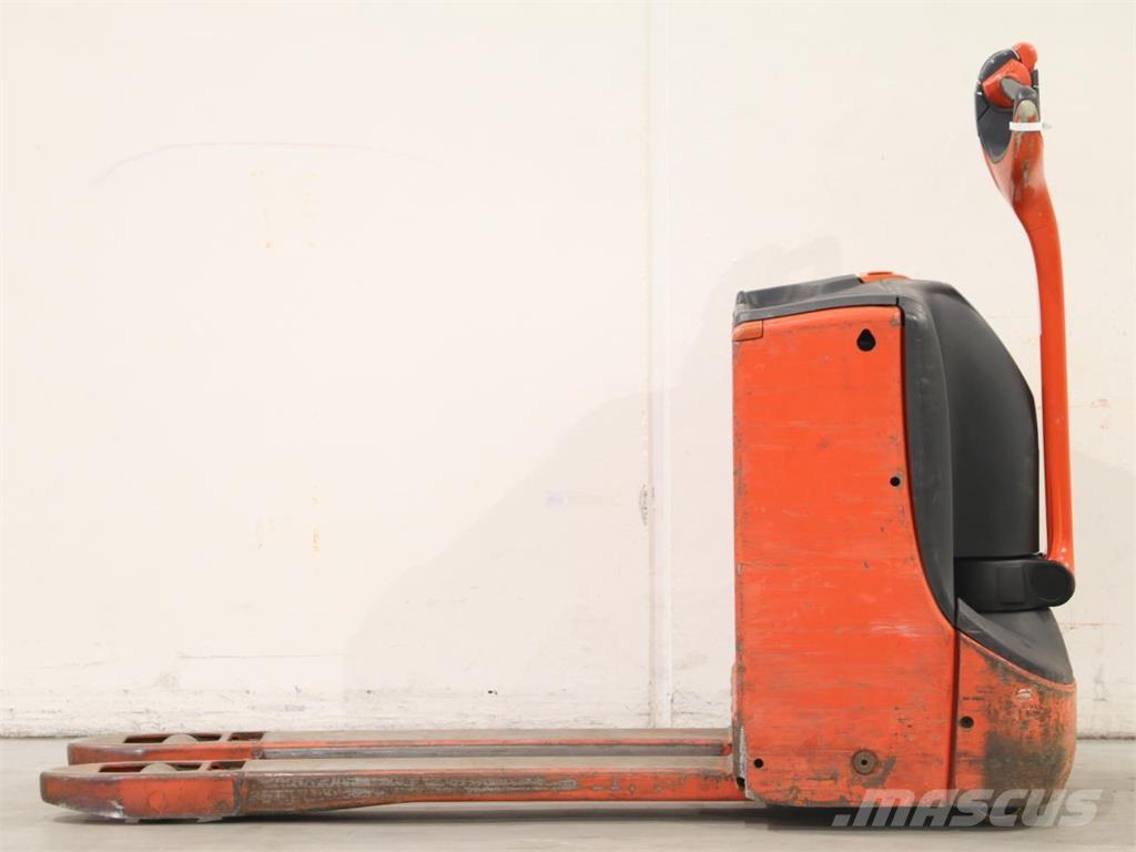 Linde T16/1152-02 Järelkäidavad virnastajad