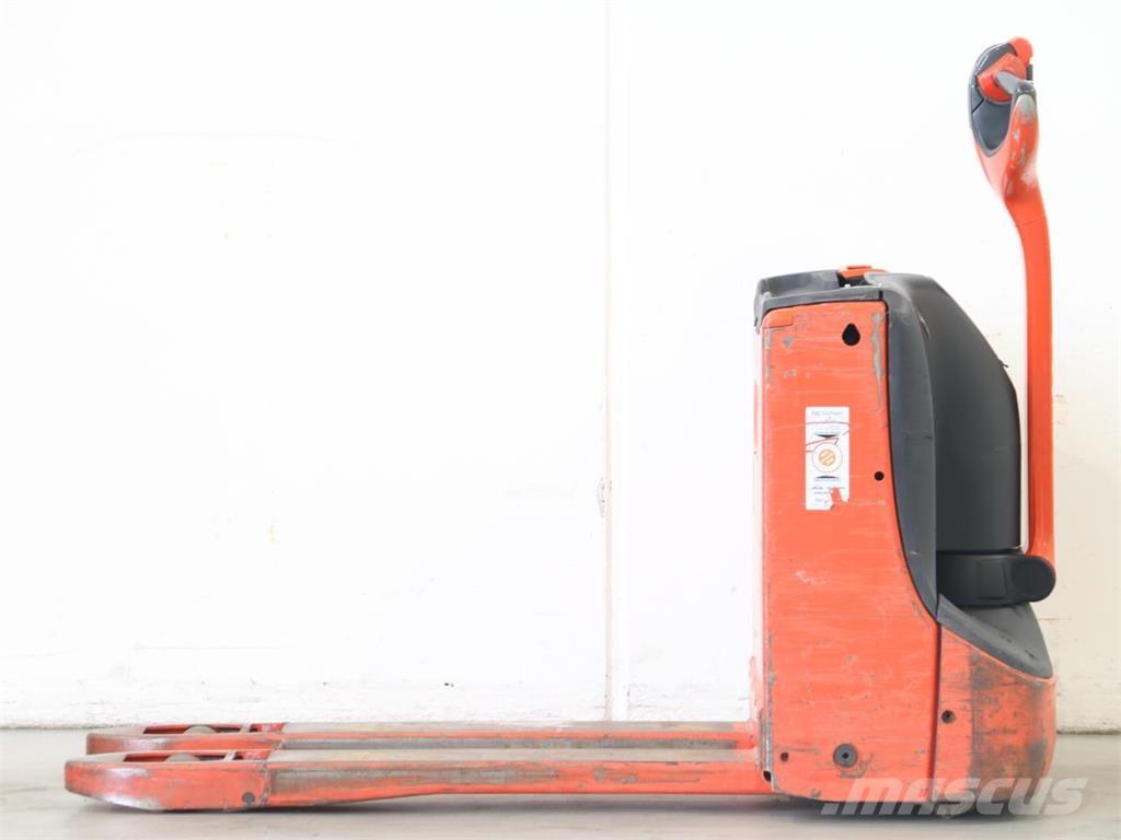 Linde T16/1152-02 Järelkäidavad virnastajad