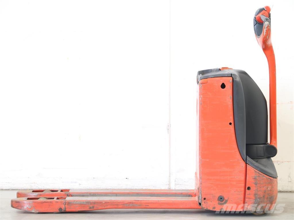 Linde T16/1152-02 Järelkäidavad virnastajad