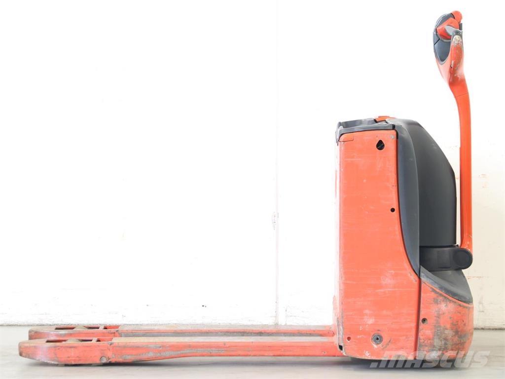 Linde T16/1152-02 Järelkäidavad virnastajad
