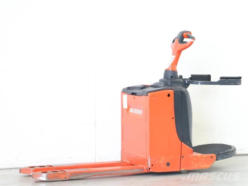 Linde T16P/1151 Järelkäidavad virnastajad