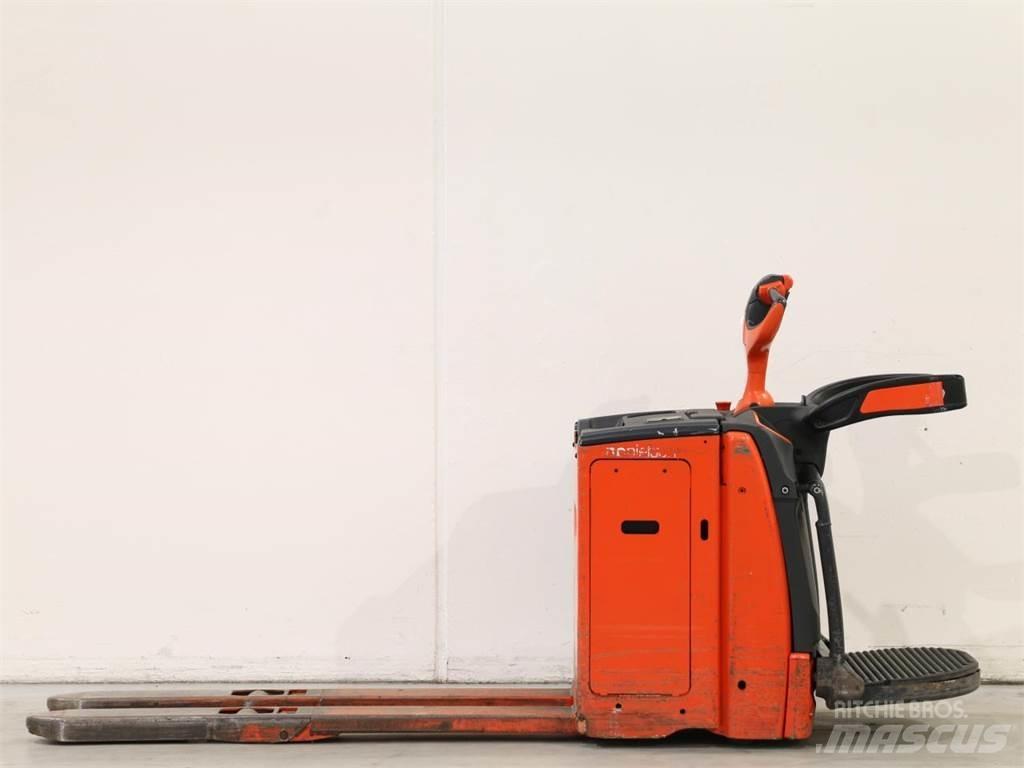 Linde T20AP/1153-00 Järelkäidavad virnastajad