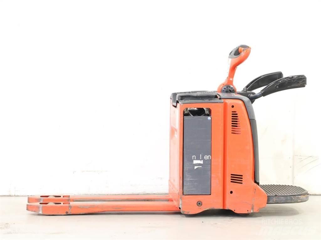 Linde T20AP/131-08 Järelkäidavad virnastajad