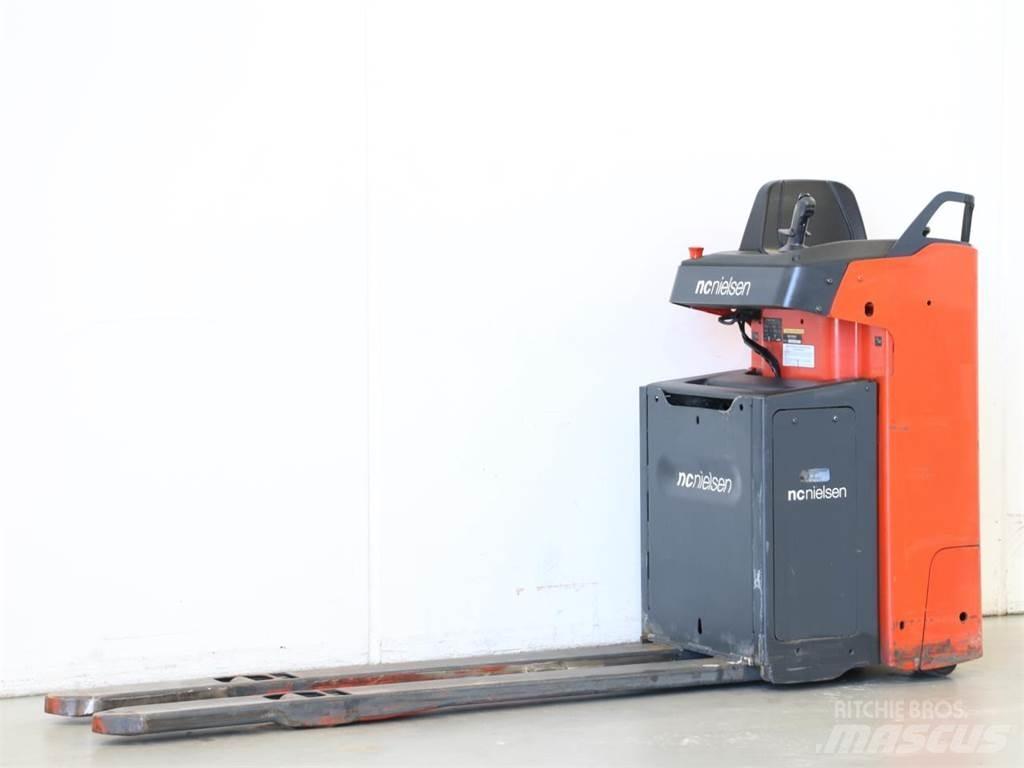 Linde T20S/1154 Järelkäidavad virnastajad
