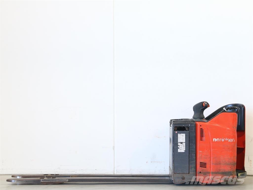 Linde T20SP/131 Järelkäidavad virnastajad