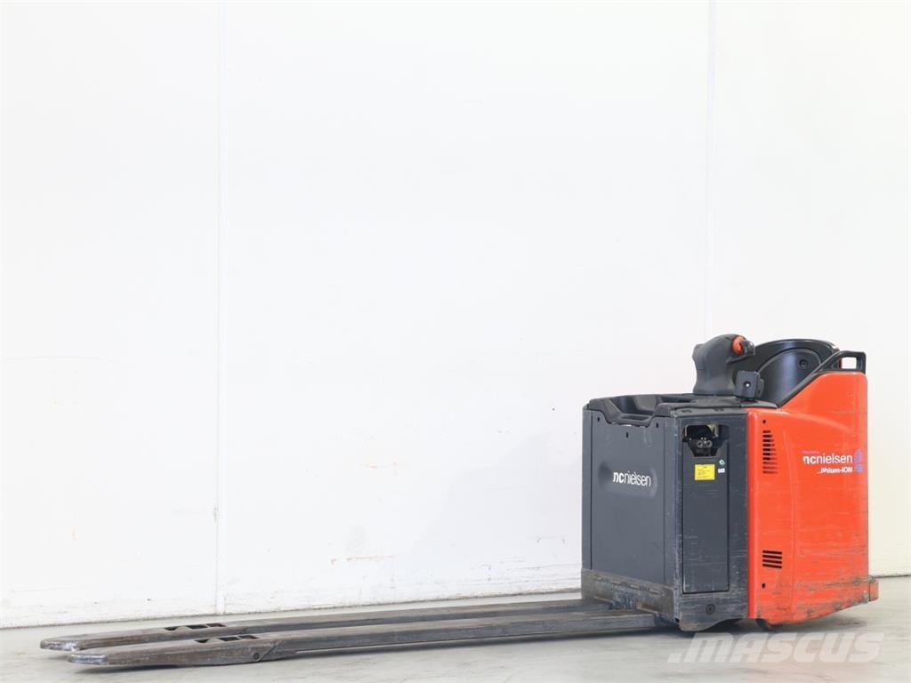 Linde T20SP/131 Järelkäidavad virnastajad