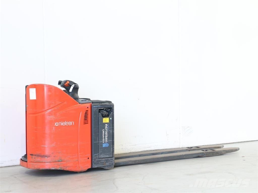 Linde T20SP/131 Järelkäidavad virnastajad
