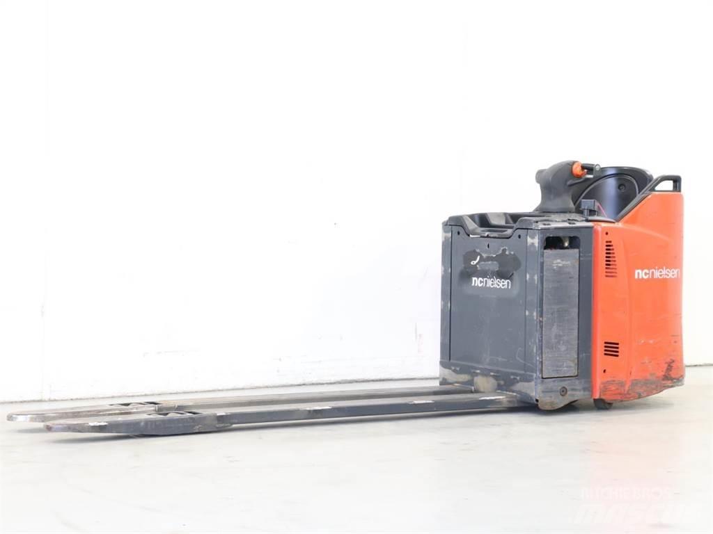 Linde T20SP/131 Järelkäidavad virnastajad
