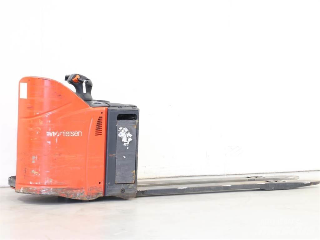Linde T20SP/131 Järelkäidavad virnastajad