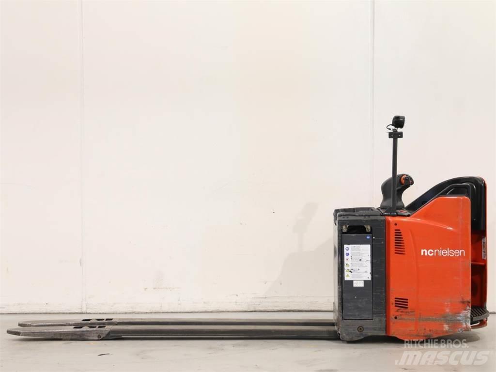 Linde T20SP/131-07 Järelkäidavad virnastajad
