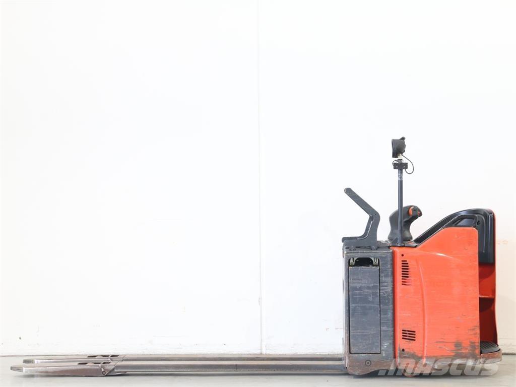 Linde T20SP/131-08 Järelkäidavad virnastajad