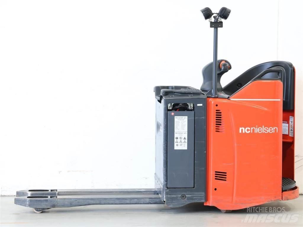 Linde T20SP/131-08 Järelkäidavad virnastajad