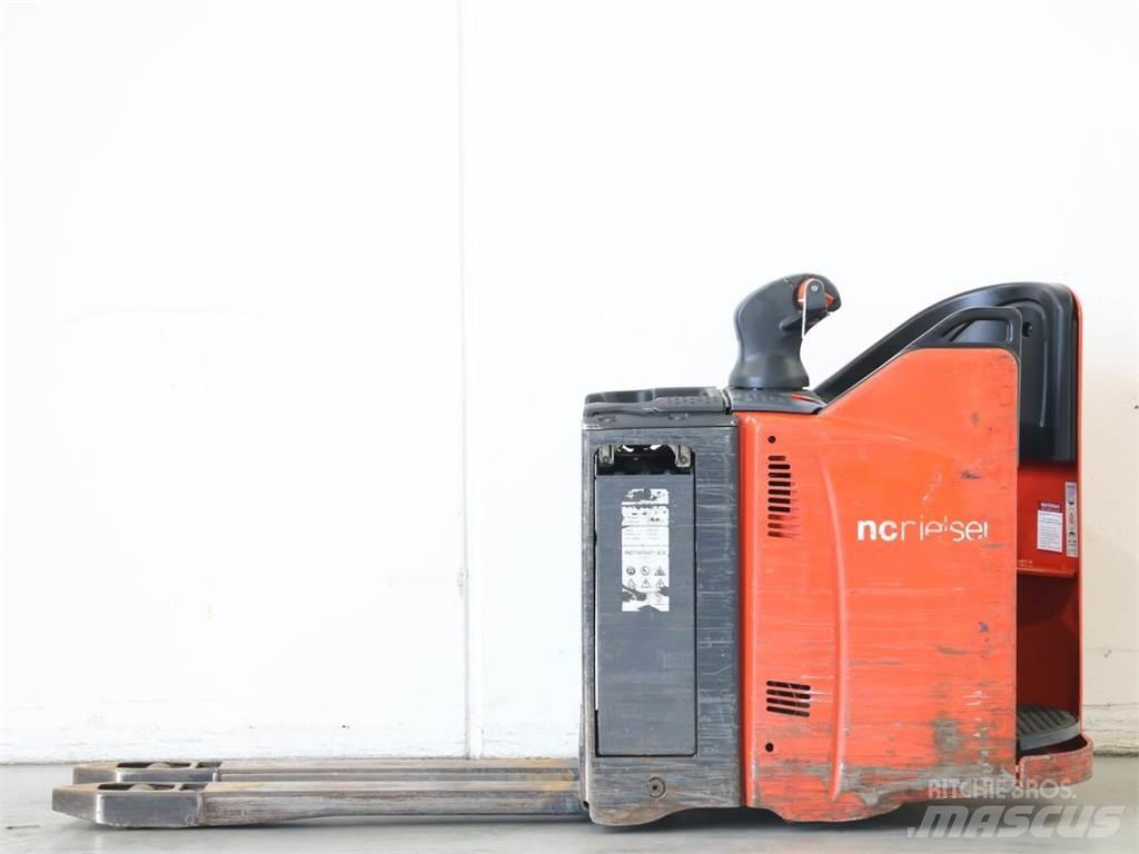 Linde T20SP/131-08 Järelkäidavad virnastajad