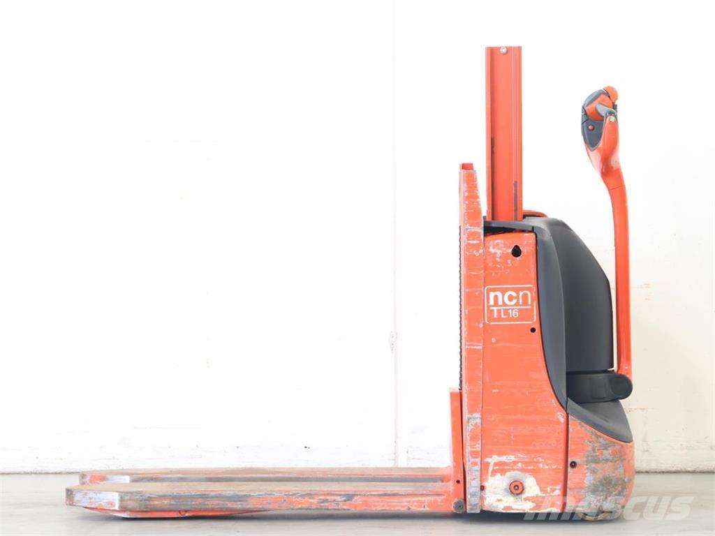 NCN TL16/1152-00 Järelkäidavad virnastajad