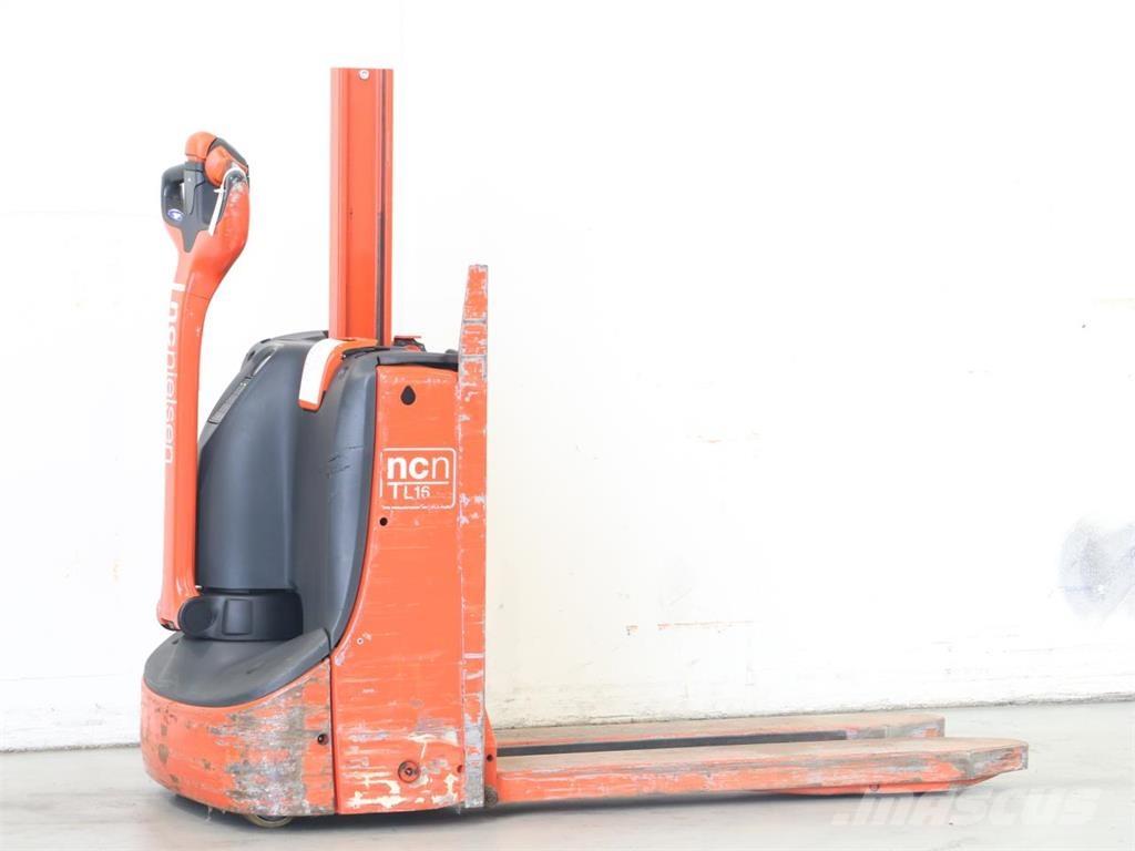 NCN TL16/1152-00 Järelkäidavad virnastajad