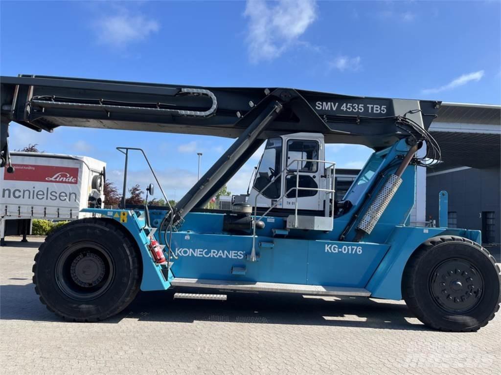 SMV 4535 TB5 Lükandmastiga tõstukid