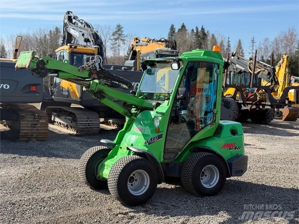 Avant 640 DLX Väikelaadurid