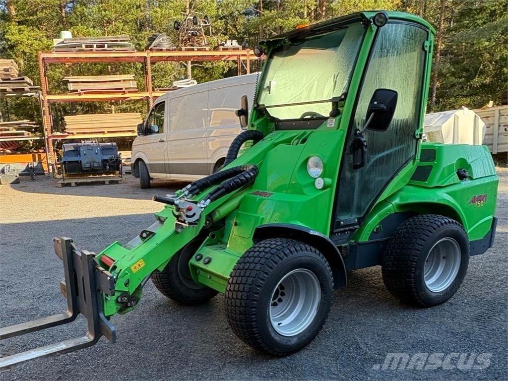 Avant 750 Väikelaadurid