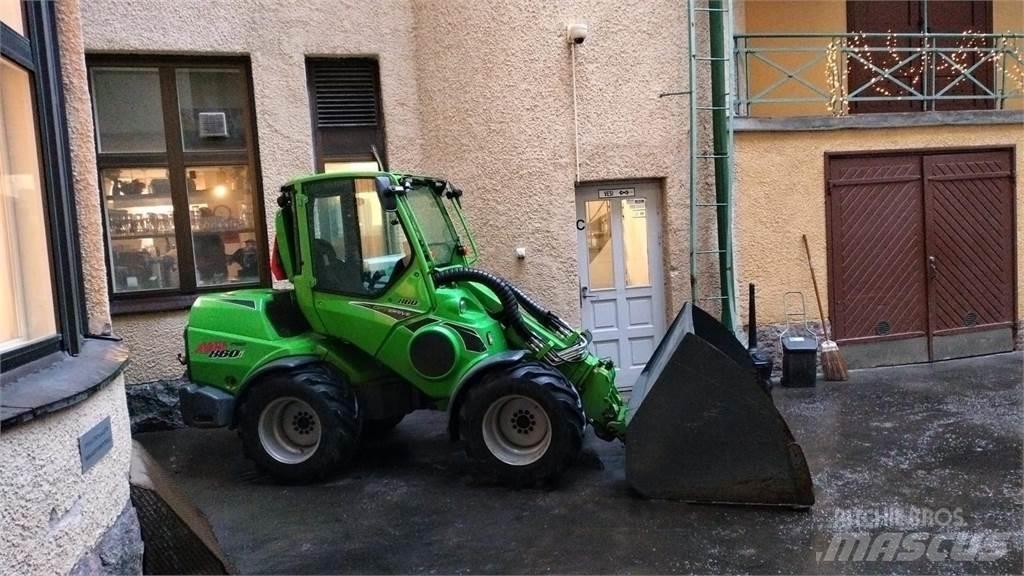 Avant 860i GT Väikelaadurid