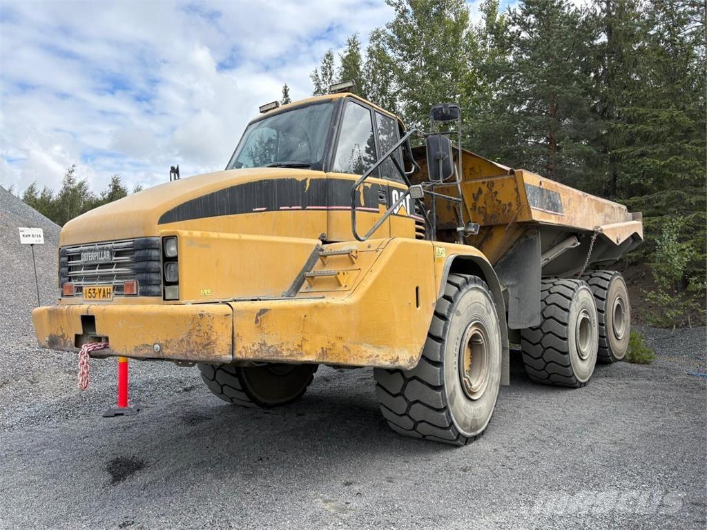 CAT 740 Liigendraamiga pinnaseveokid