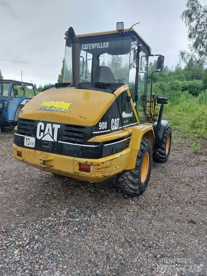 CAT 908 Rataslaadurid