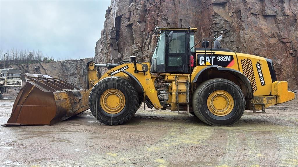 CAT 982 M Rataslaadurid