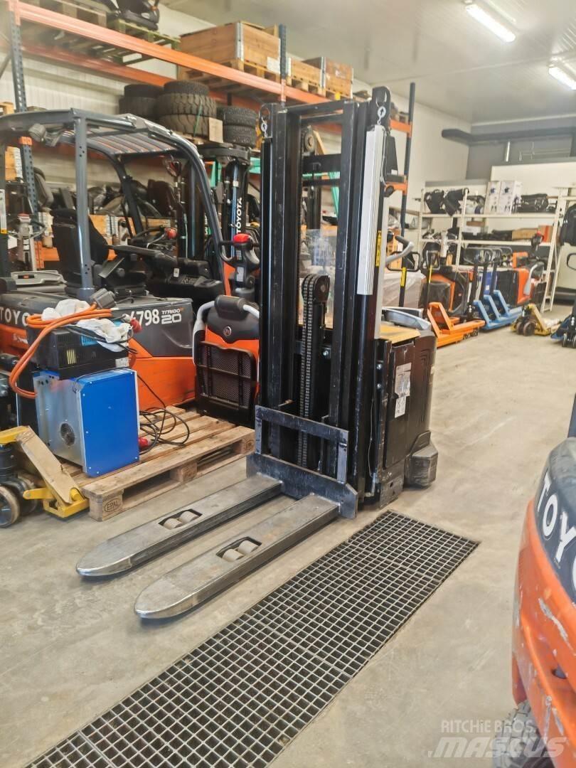 CAT NSV16N Kahveltõstukid - muud