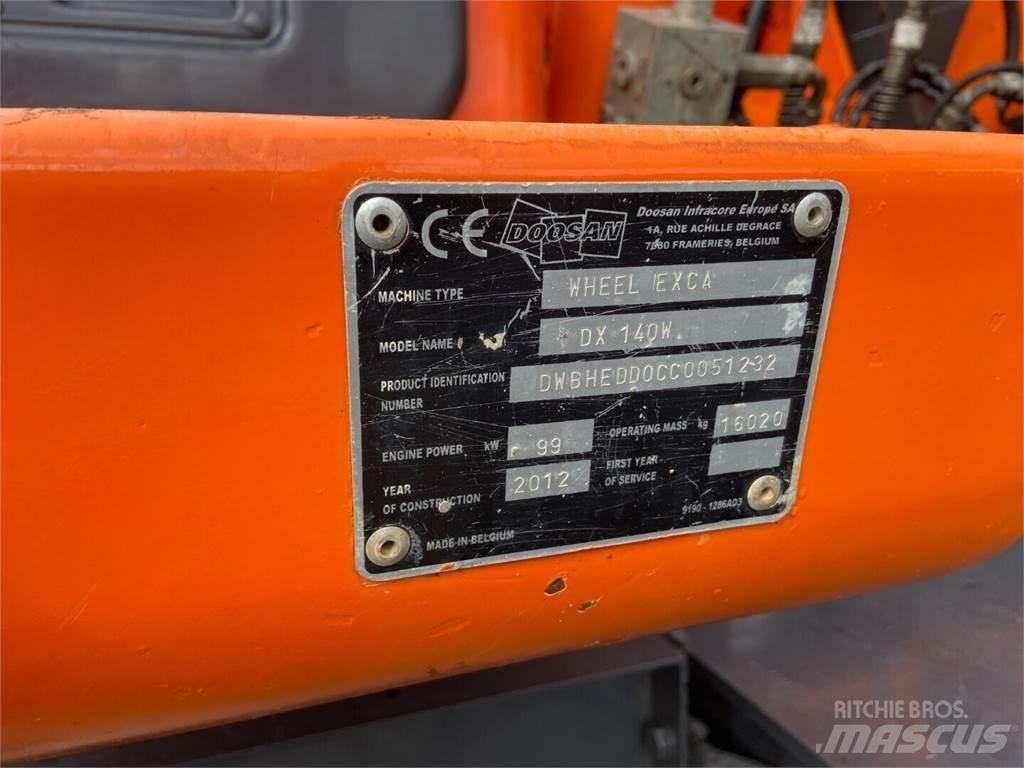 Doosan DX 140W Ratasekskavaatorid