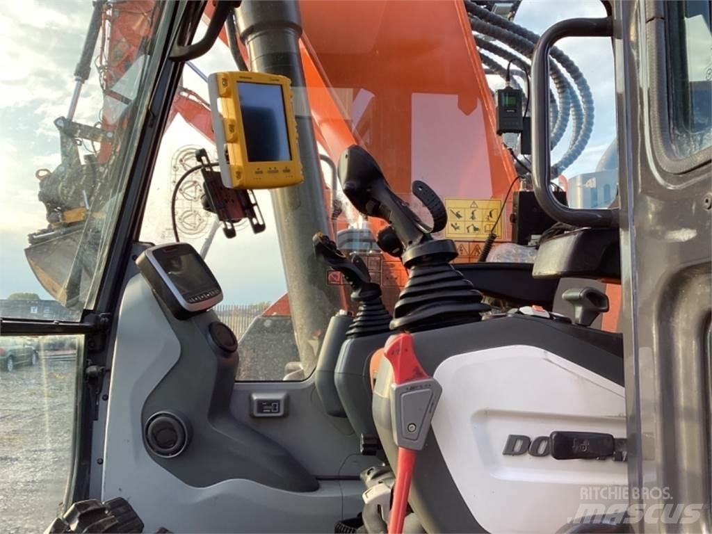 Doosan DX235 LCR Roomikekskavaatorid