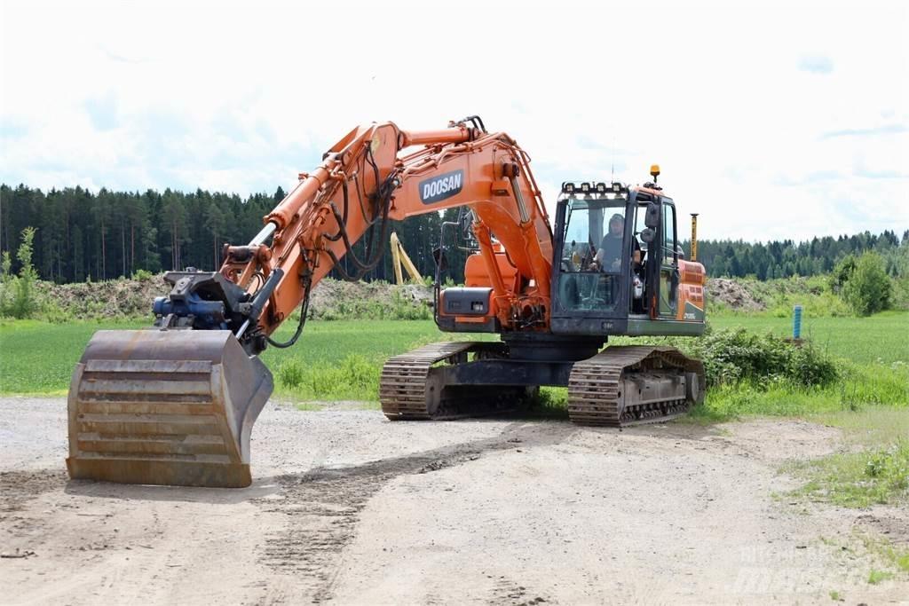 Doosan DX255 LC - 3 Roomikekskavaatorid