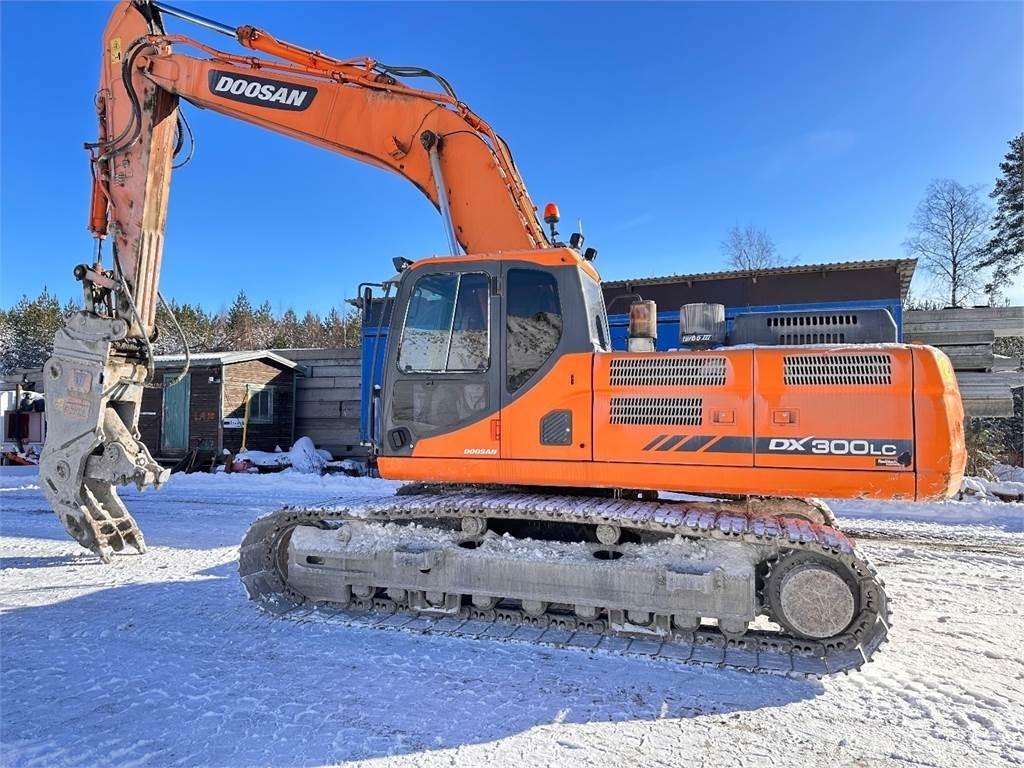 Doosan DX300 LC-3 Roomikekskavaatorid
