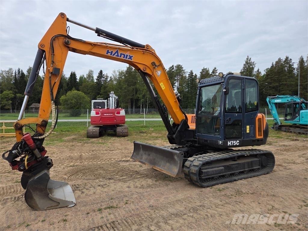 Hanix H75C Väikeekskavaatorid 7t-12t