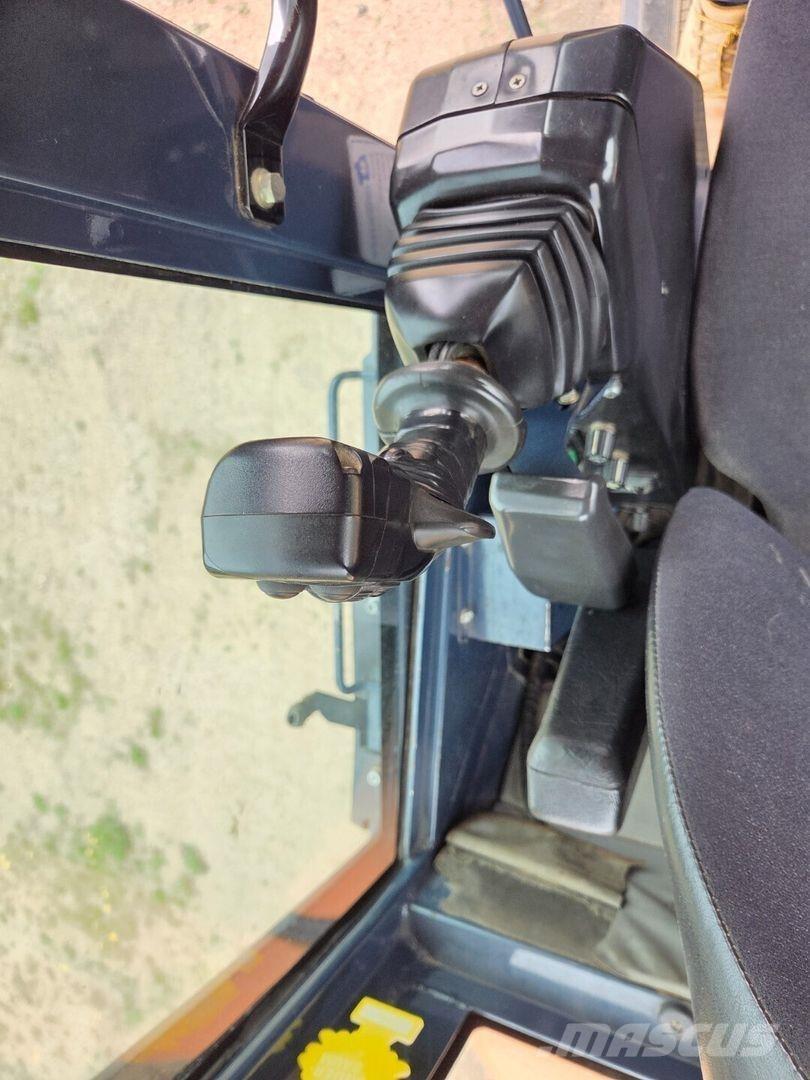 Hanix H75C Väikeekskavaatorid 7t-12t