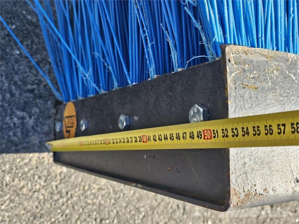  Harja S60 Tänavapuhastusmasinad