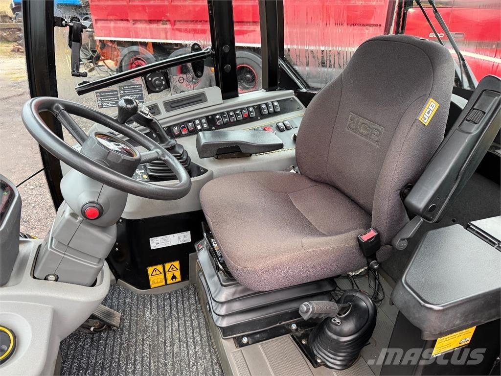 JCB 409 Rataslaadurid